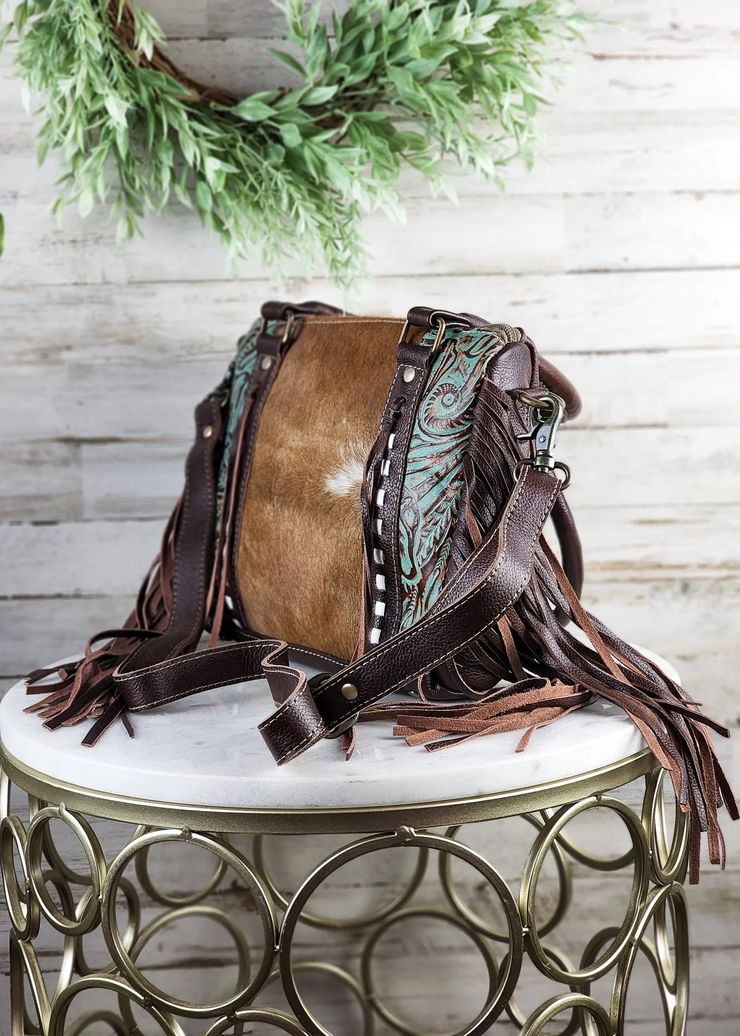 Concealed Carry Lopin' Cowhide Crossbody Handbag