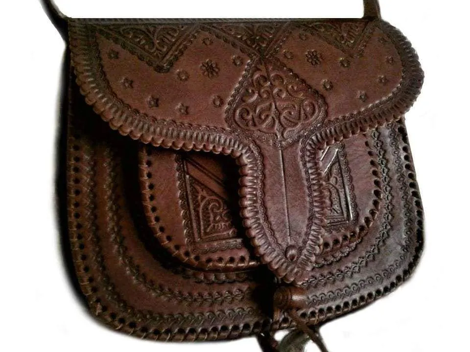 LSSAN Handbag - Brown - Heart