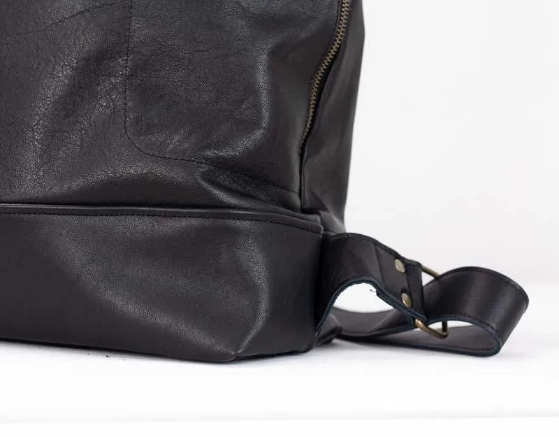 Minos backpack - Black leather